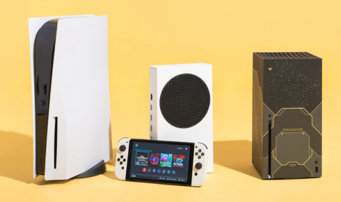 Mobile Gaming vs Console Gaming Which is Growing Faster